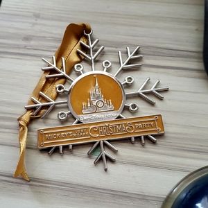 Like new - Disney ornament